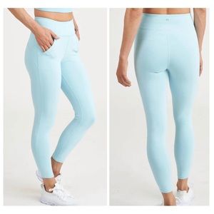 NWT Thrive Société Essential 7/8 Leggings